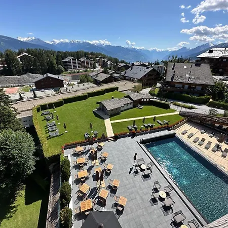Avec Vue Alpes - Spa, Piscines & Parking Prive A L'hotel De L'etrier * Кран-Монтана