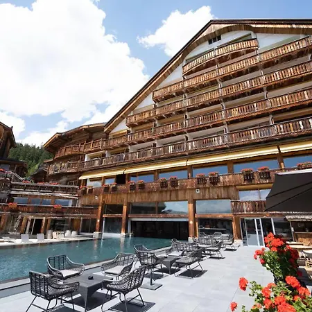 Appartamento Vue Panoramique, Piscine, Spa, In-out&golf à L'hôtel De L'etrier à